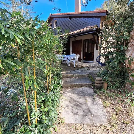 Maison Familiale Avec Terrasse - 6 Pers. - Fr-1-878-51 Villa *